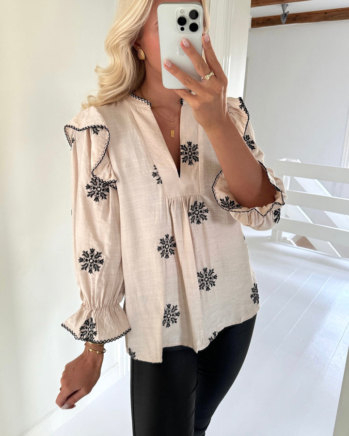 Love&Divine bluse love1347 bamboo/black flower