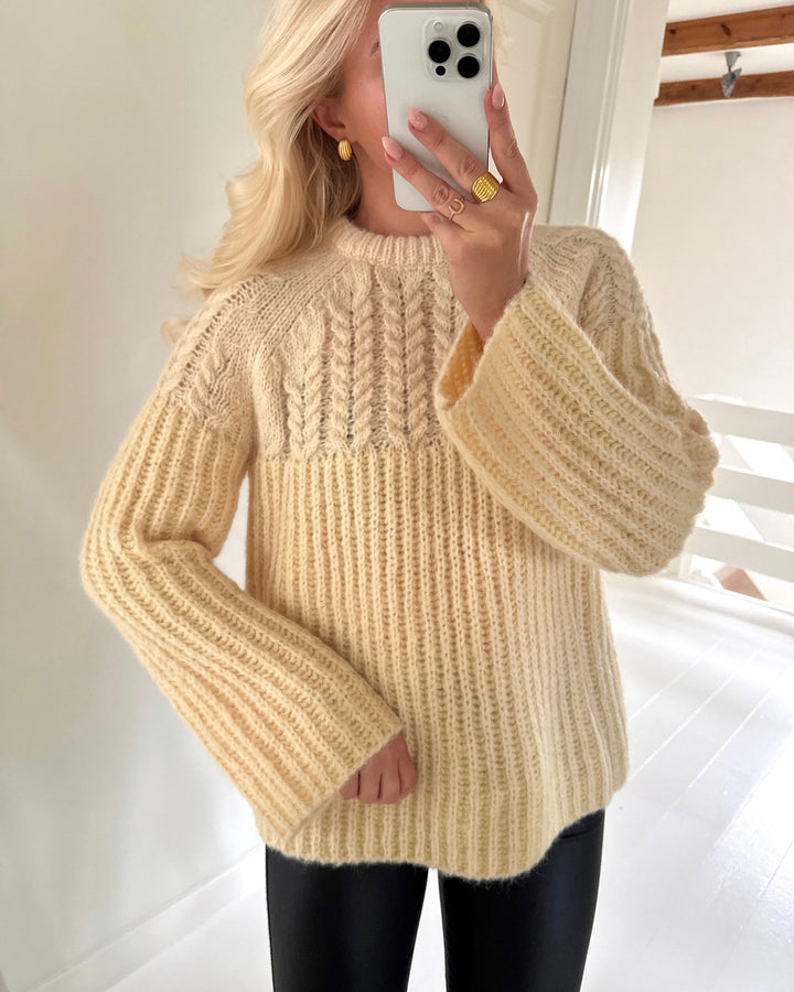 Vero Moda striktrøje erika ls o-neck long flan/pale banana