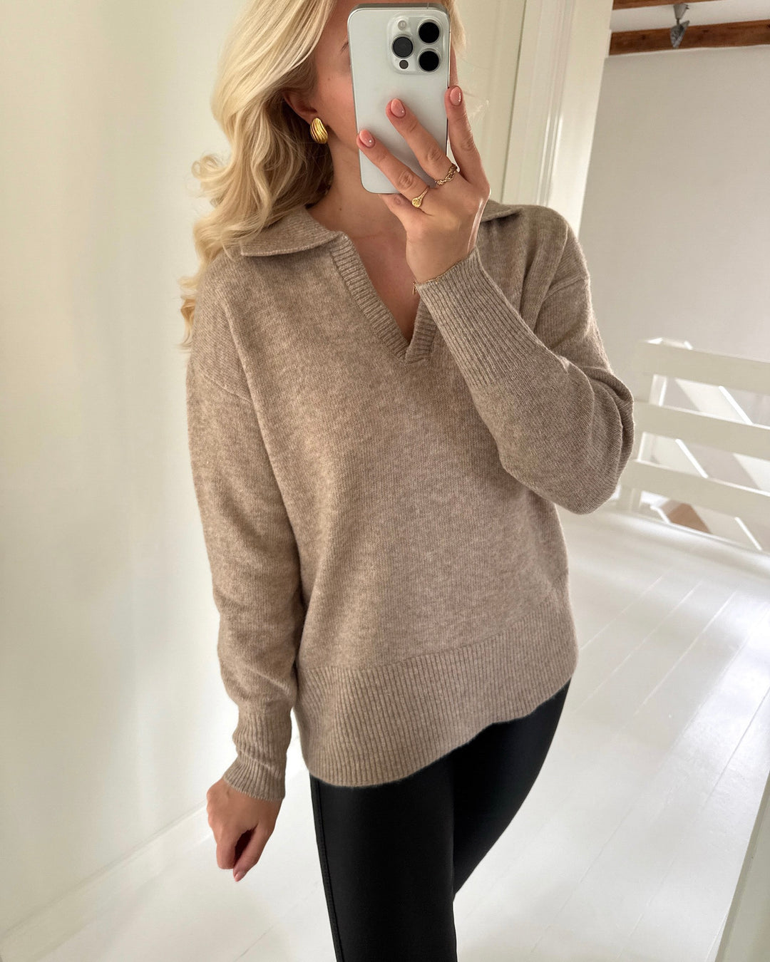 Pieces polo malou ls knit taupe gray/melange - FORUDBESTILLING LEV. UGE 12