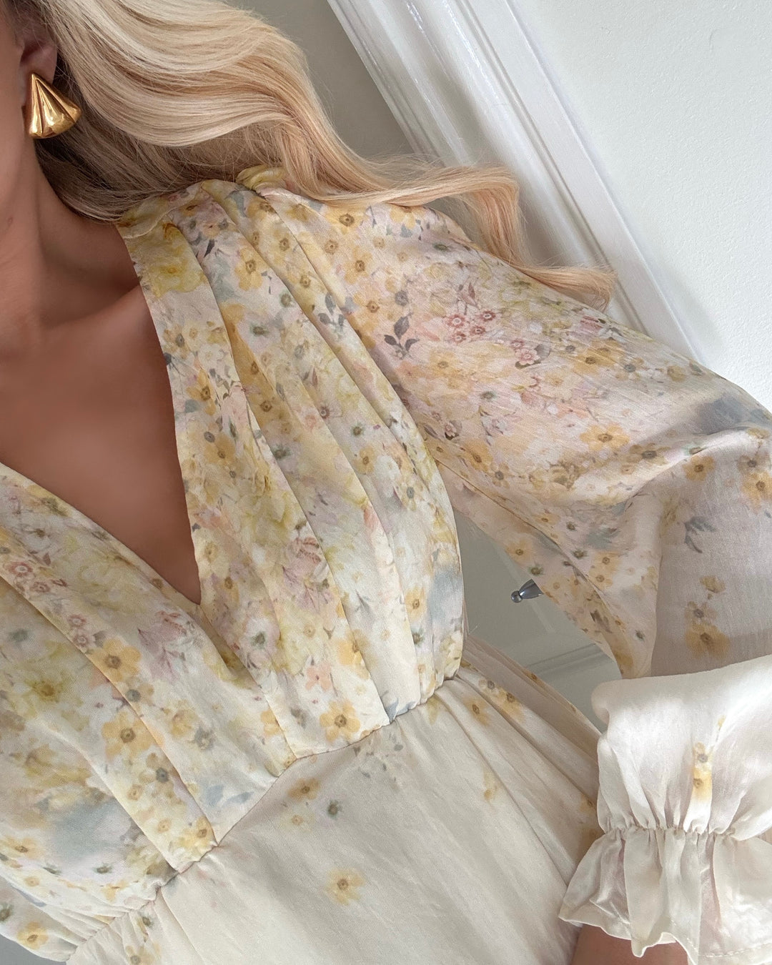 A-View kjole aurora pale yellow