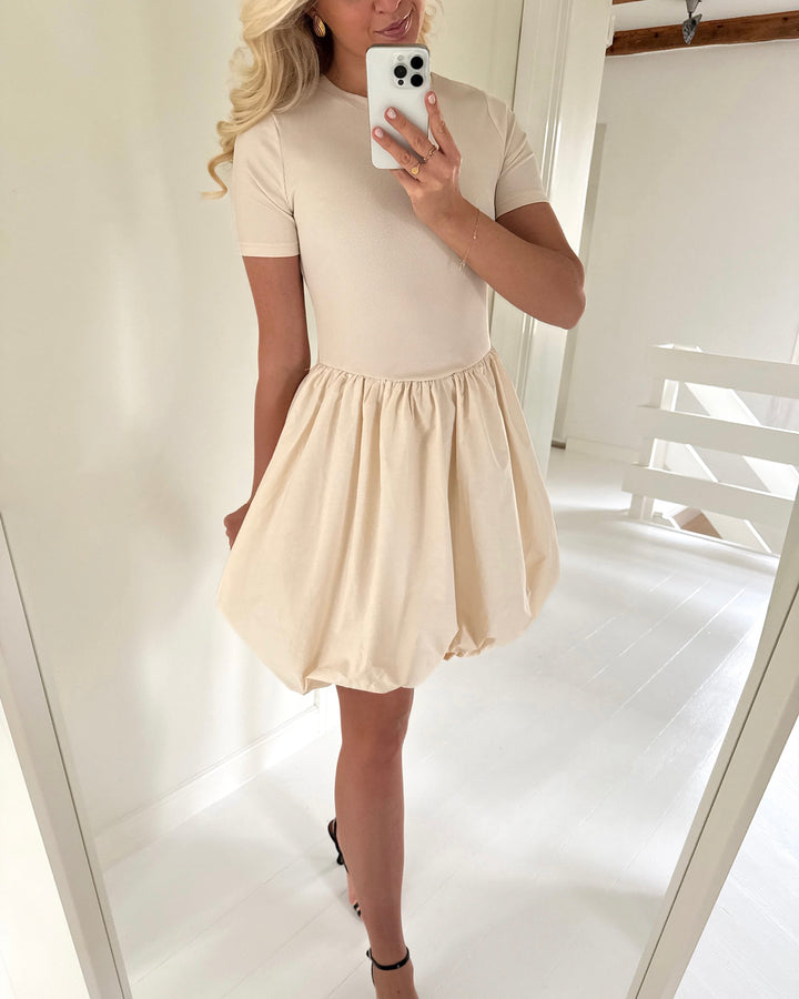 Sister's Point kjole ebaza-dr.ss porcelain