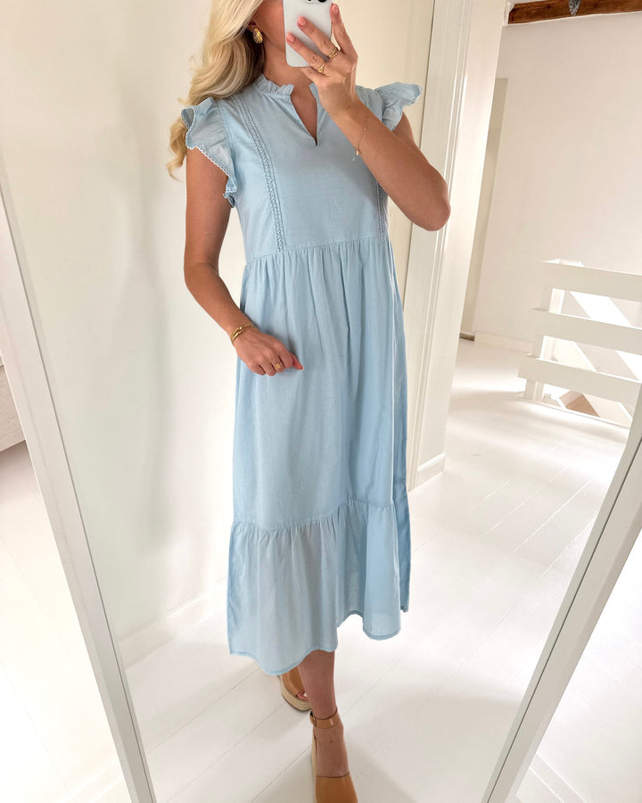 Only kjole tea- idris sl frill tape dream blue