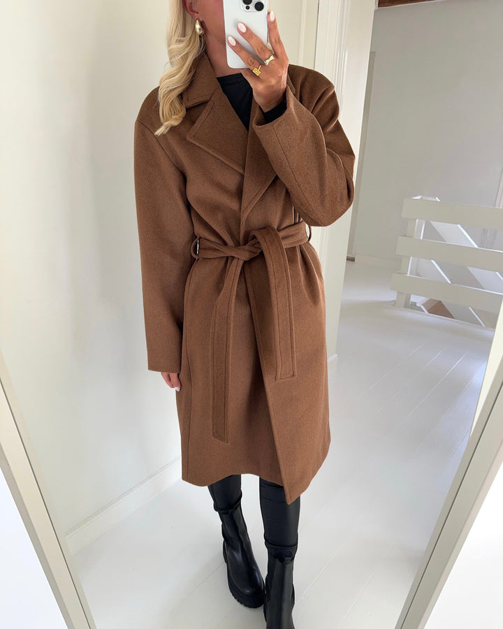 Vero Moda frakke amanda belt cognac