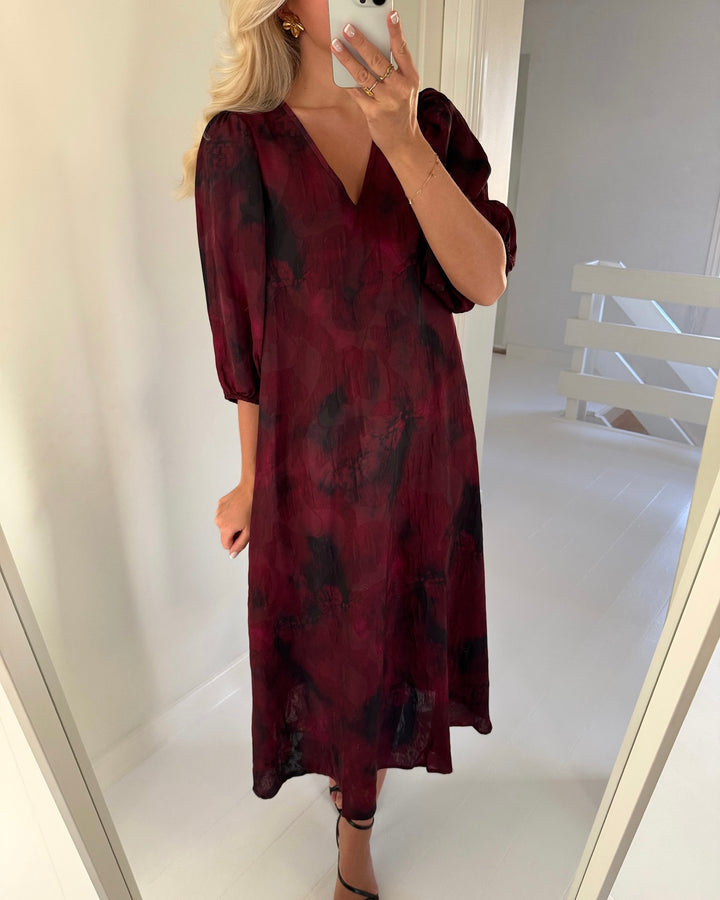 Sister's Point kjole ventia-v dr6 bordeaux blurred