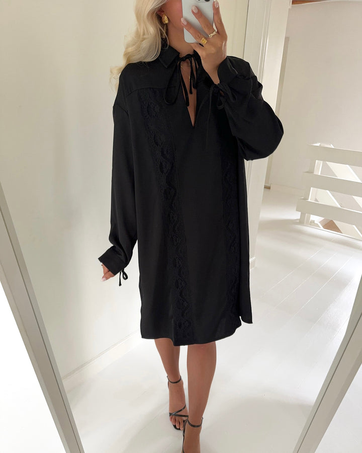 Love&Divine kjole love1259 black