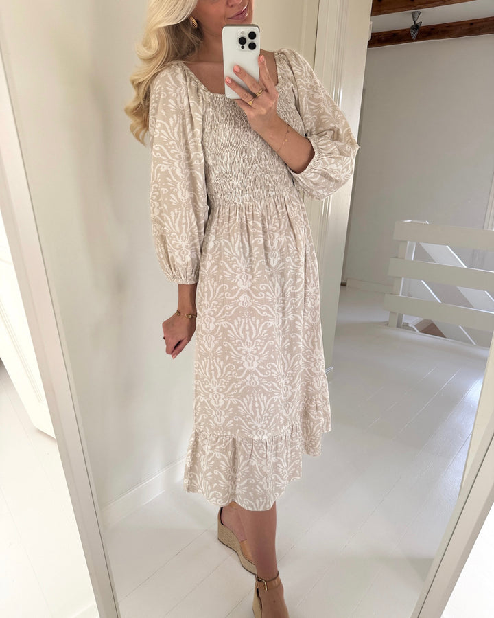 Vero Moda kjole dichte 3/4 square calf wnv ga pumice stone/ally