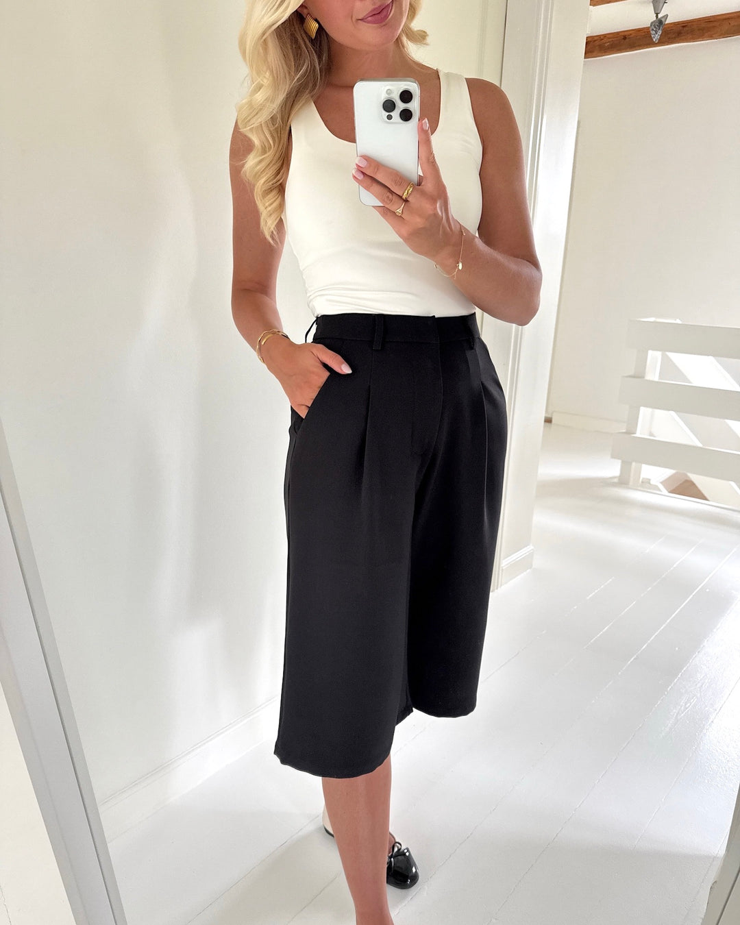 Sister's Point shorts great-l. sho2 black