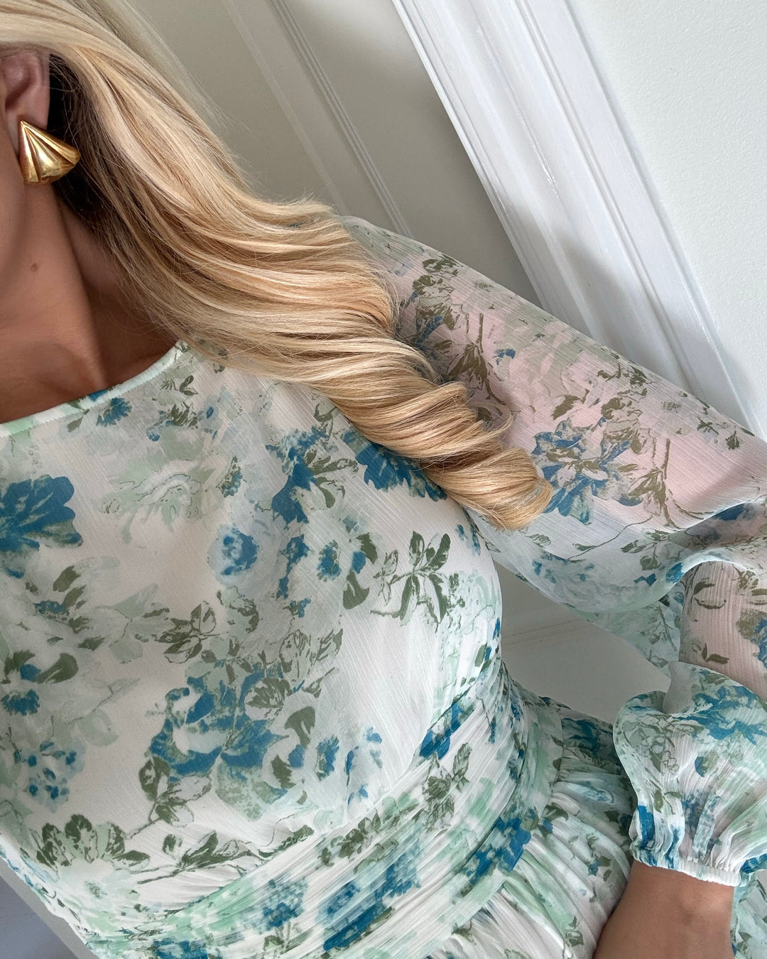 Vero Moda kjole smilla ls short layer snow white blue brit