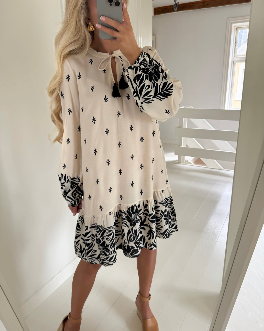 JDY kjole maggie life 3/4 wvn sandshell/black ethn