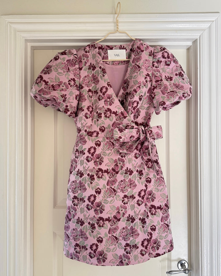 Y.A.S kjole tania ss wrap pink lady tania print