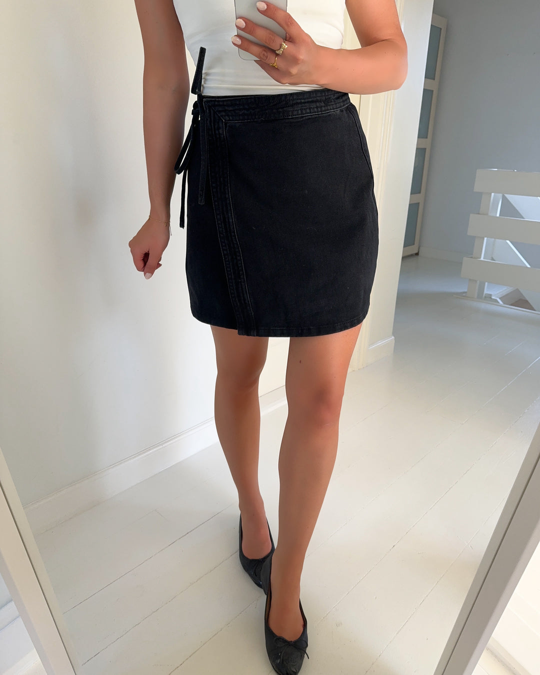 Vero Moda nederdel liza mr short denim wrap black denim