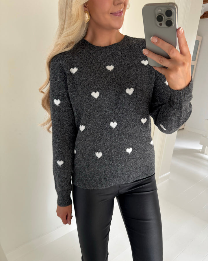Vero Moda sweater doffy intarsia ls o-neck dark grey melange/white hearts