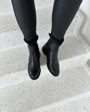 Margaret boots black w/ patent toe