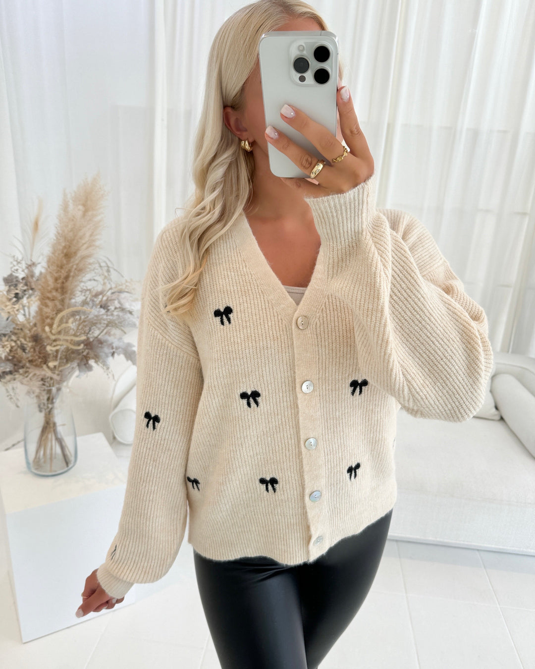Y.A.S cardigan bow ls embroided knit s. birch/black bow