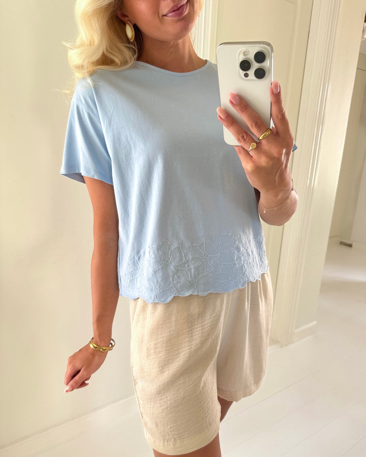 Vero Moda top noah ss cashmere blue/cashmere blue emb