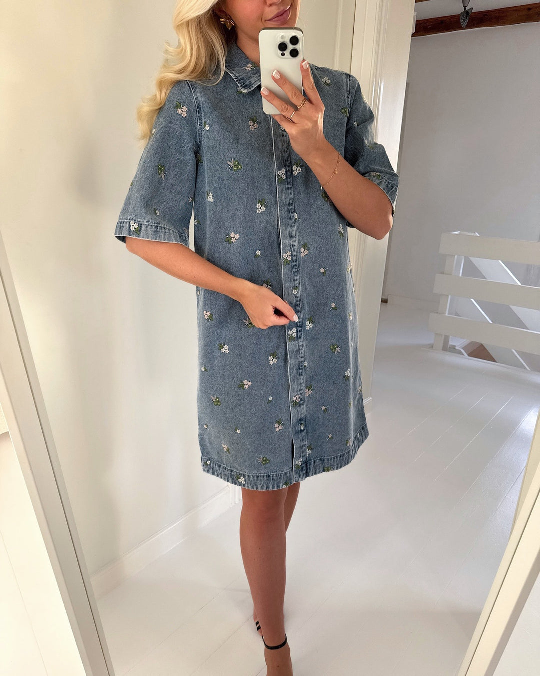 Only kjole vera-belle ss flower light blue deni/flower emb