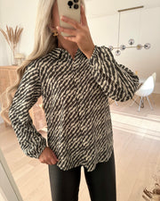 Ebbey shirt64 grey graphic