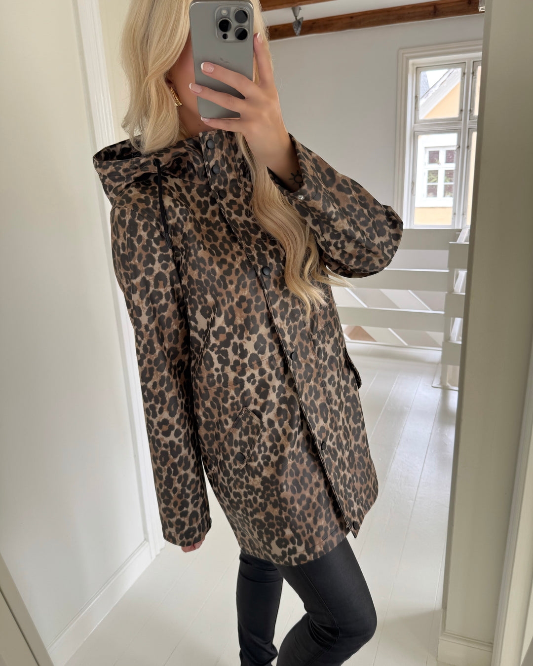 Vero Moda regnjakke malou coated printed noos irish cream/leo