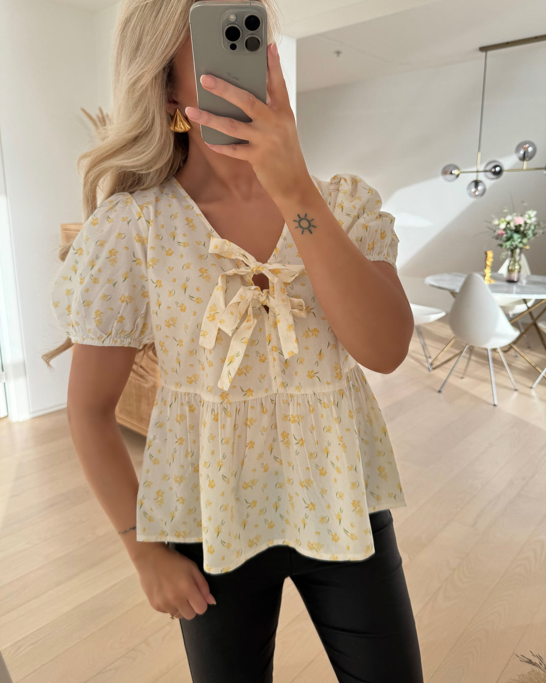 Vero Moda top gili ss tie peplum snow white/yellow fia