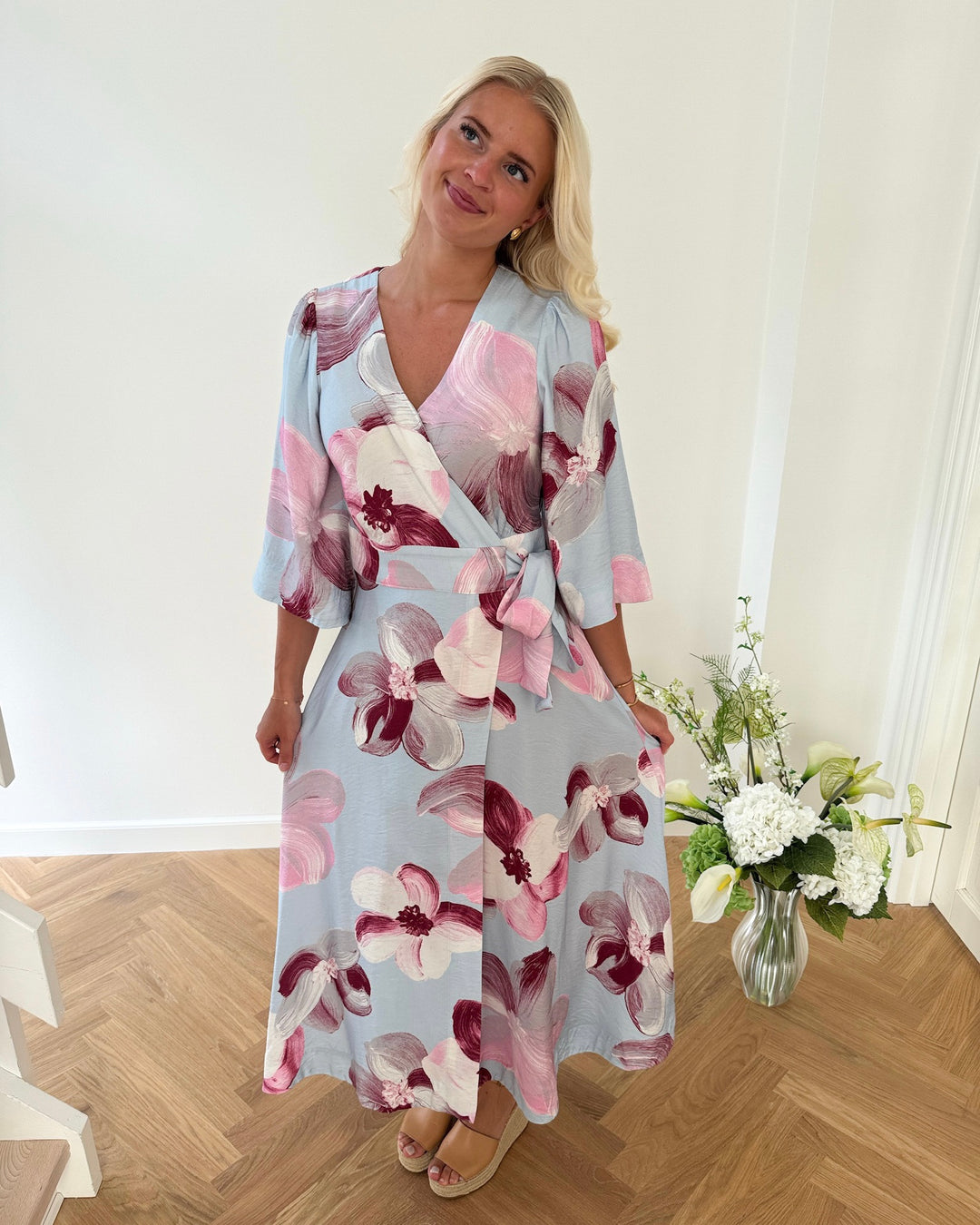 Y.A.S kjole marga 3/4 wrap long skyway marga aop