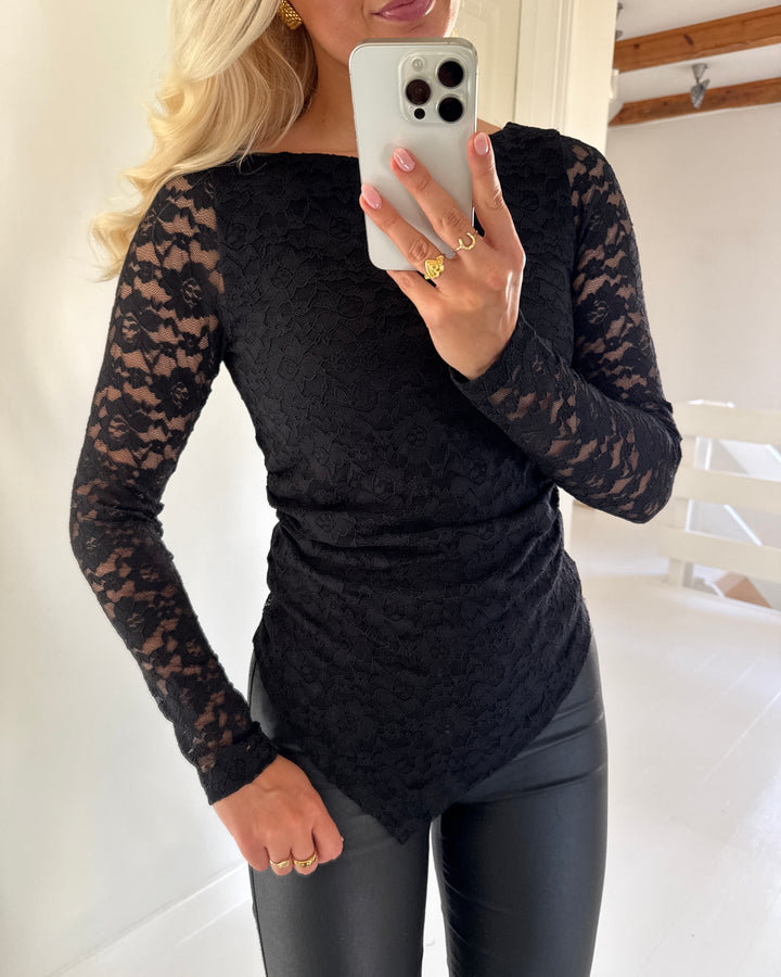 Vero Moda bluse dea ls asymetric boatneck black