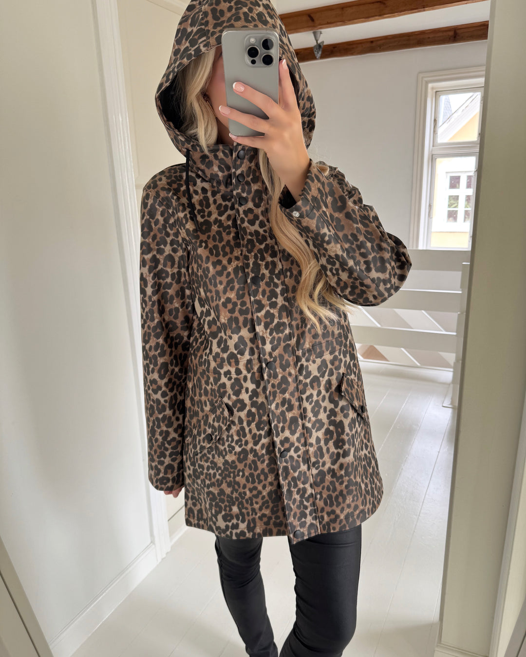 Vero Moda regnjakke malou coated printed noos irish cream/leo