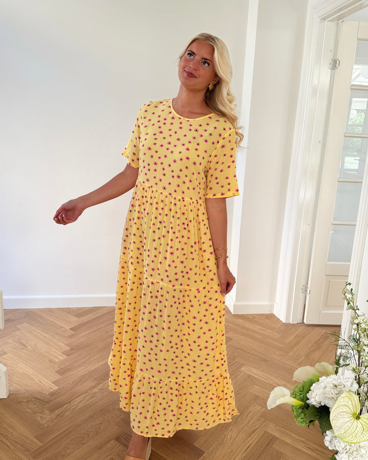 Pieces kjole evie ss ankle french vanilla/flower