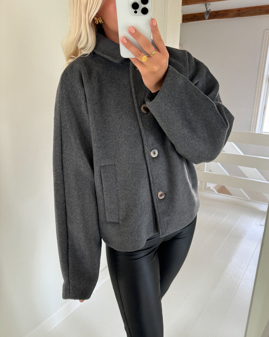 Aware by Vero Moda jakke alice short dark grey melange
