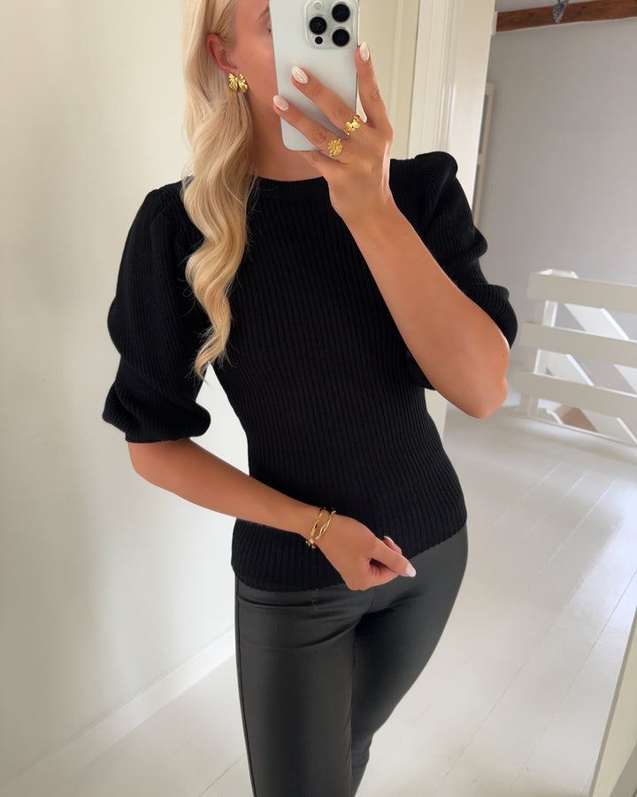 Sister’s Point top halia ss black