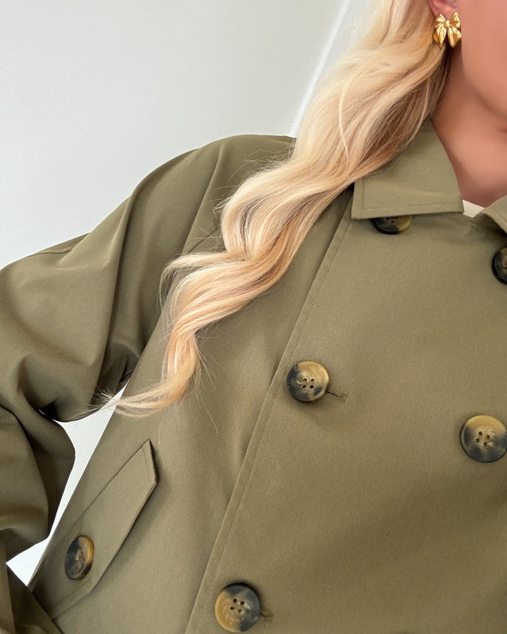 Only trenchcoat april life short aloe