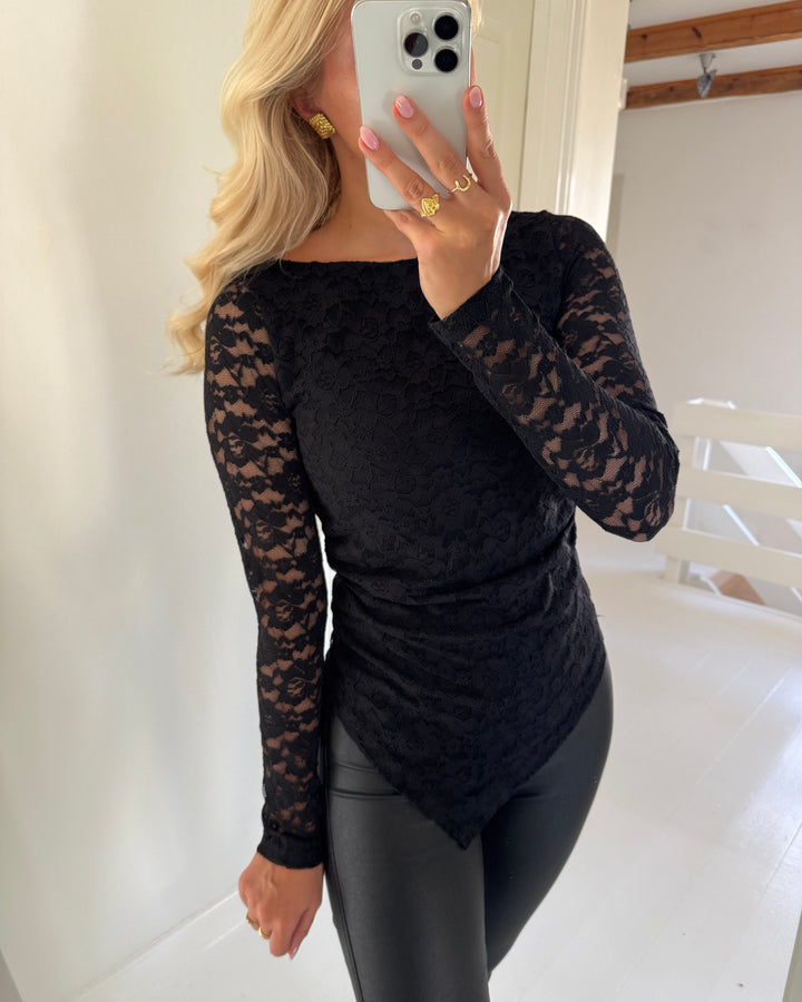 Vero Moda bluse dea ls asymetric boatneck black