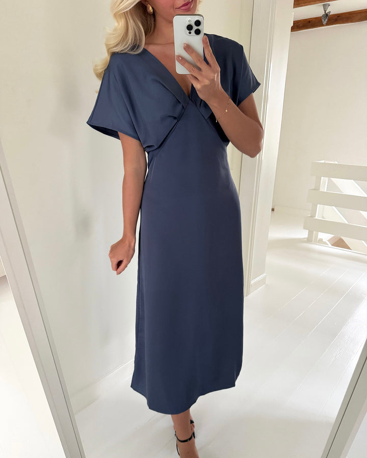 JDY kjole urba ss midi satin vintage indigo