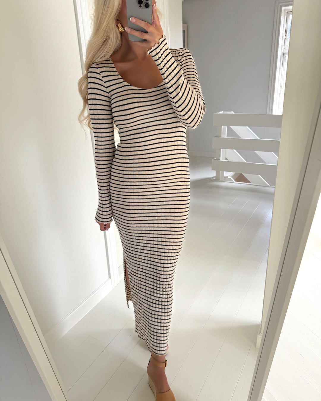 Pieces kjole iris ls ankle birch/black - FORUDBESTILLING LEV. UGE 35