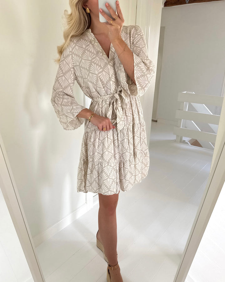 Vero Moda kjole melba 3/4 short silver lining/bibi