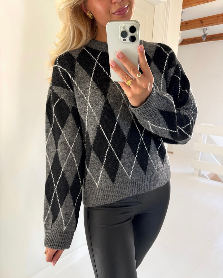 JDY striktrøje bianka ls argyle knit dark grey melange argyle