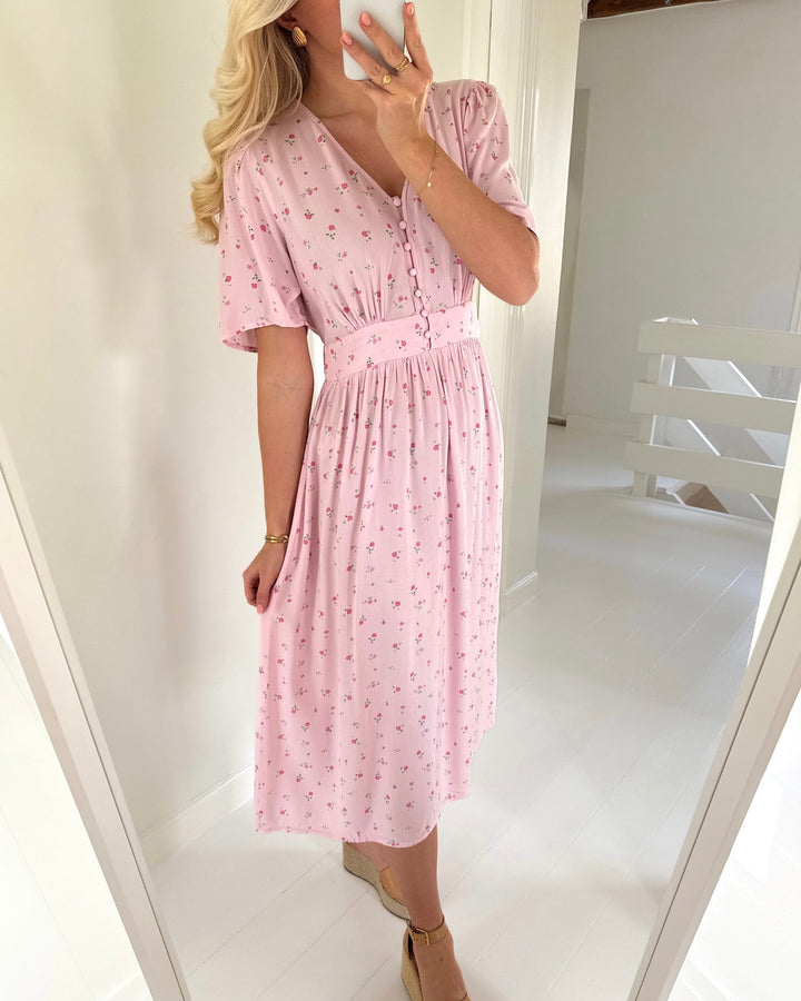 Pieces kjole tala ss midi roseate spoonbill/flower - FORUDBESTILLING LEV. UGE 11/12