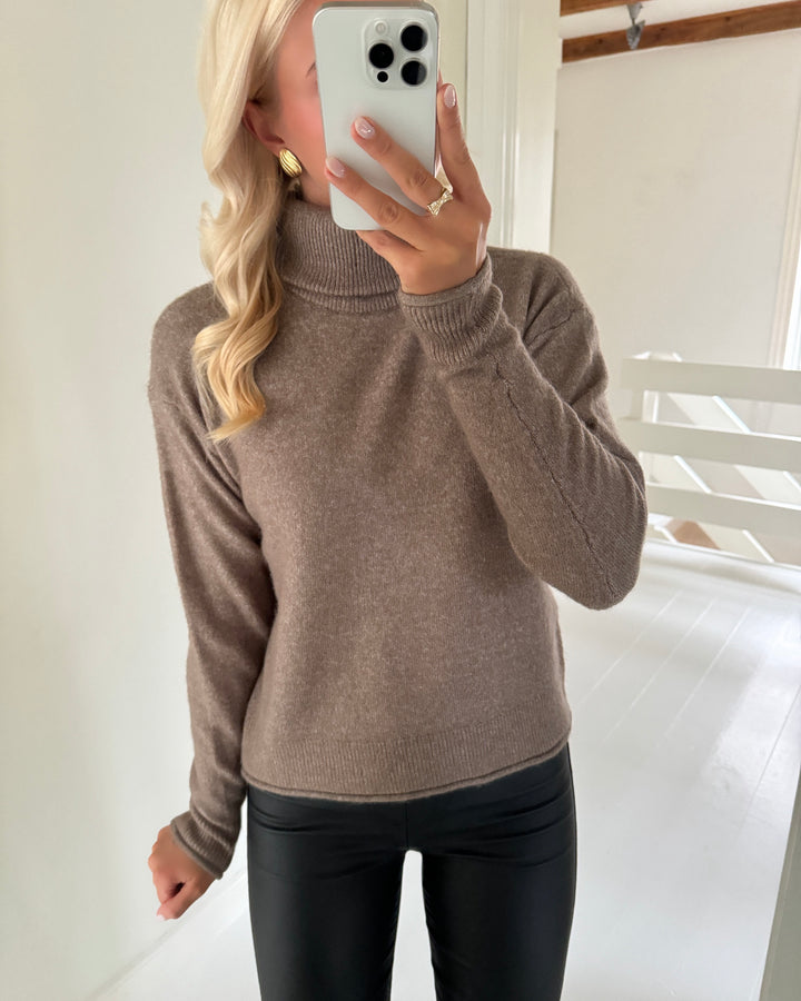 Vero Moda striktrøje kaden brown lentil/melange