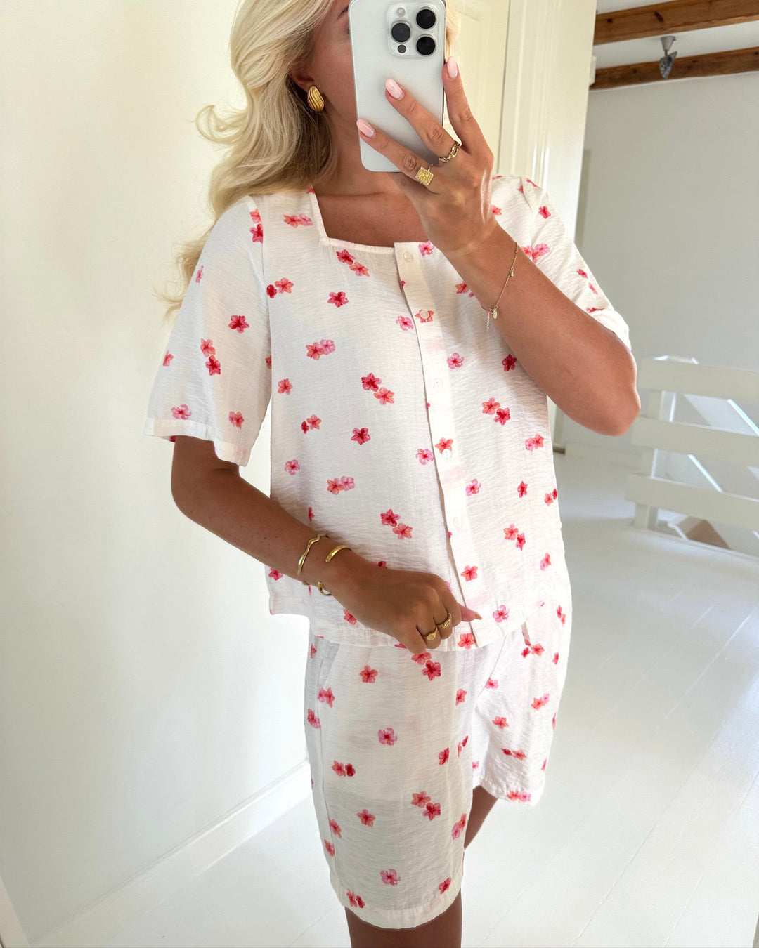 Vero Moda top odette 2/4 cloud dancer hibiscus