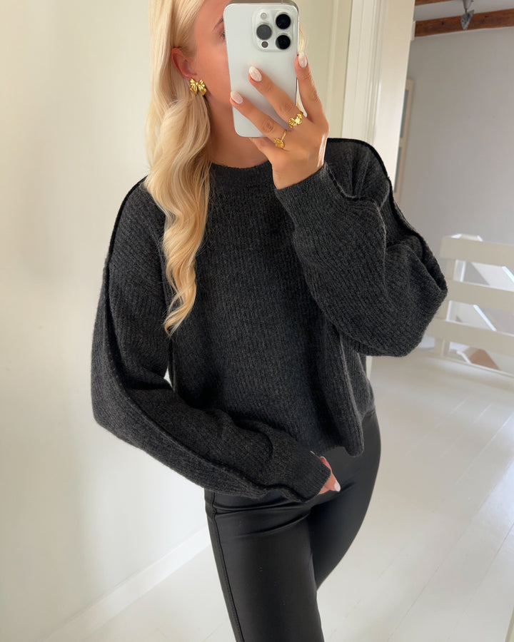 Vero Moda striktrøje zora ls o-neck asphalt/w. black stitch