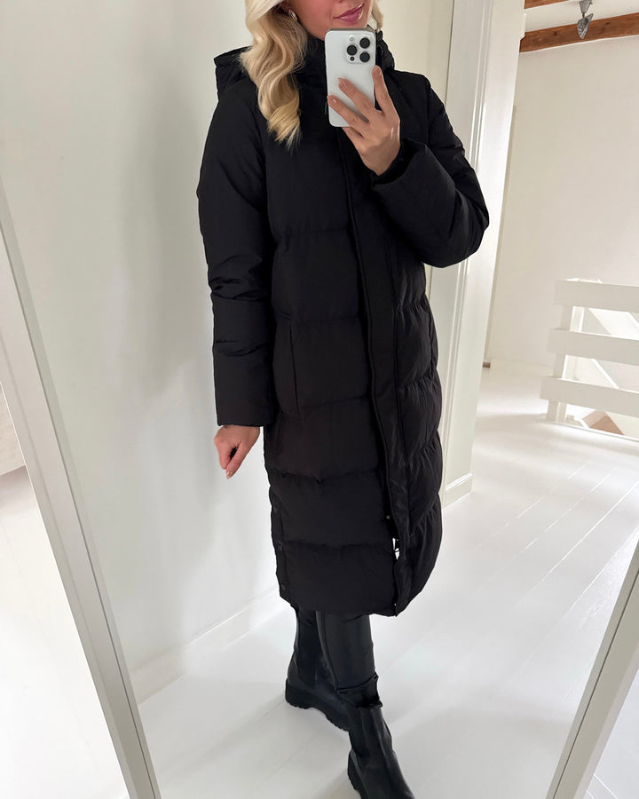 Vero Moda dunjakke ericaholly long down black