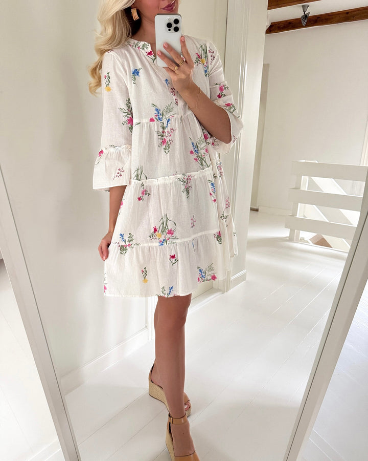 Vero Moda kjole dicthe 3/4 snow white/wendy