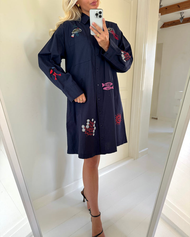 Love&Divine skjortekjole love1589 navy emb