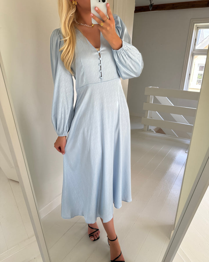 A-View kjole enitta light blue