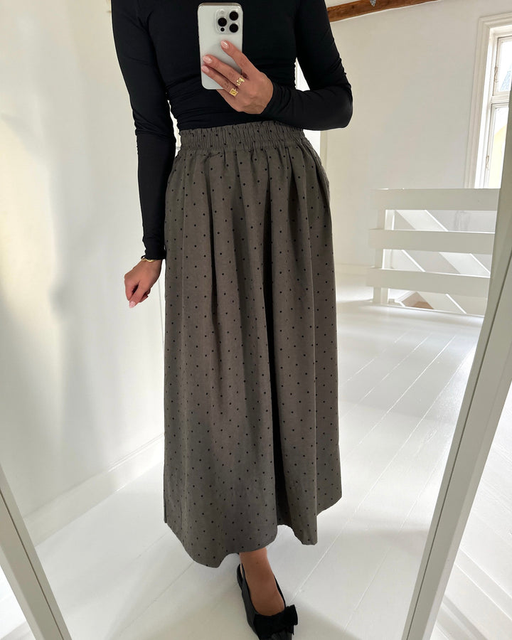 Sister's Point nederdel usla-l.sk3 grey dot - FORUDBESTILLING LEV. UGE 1