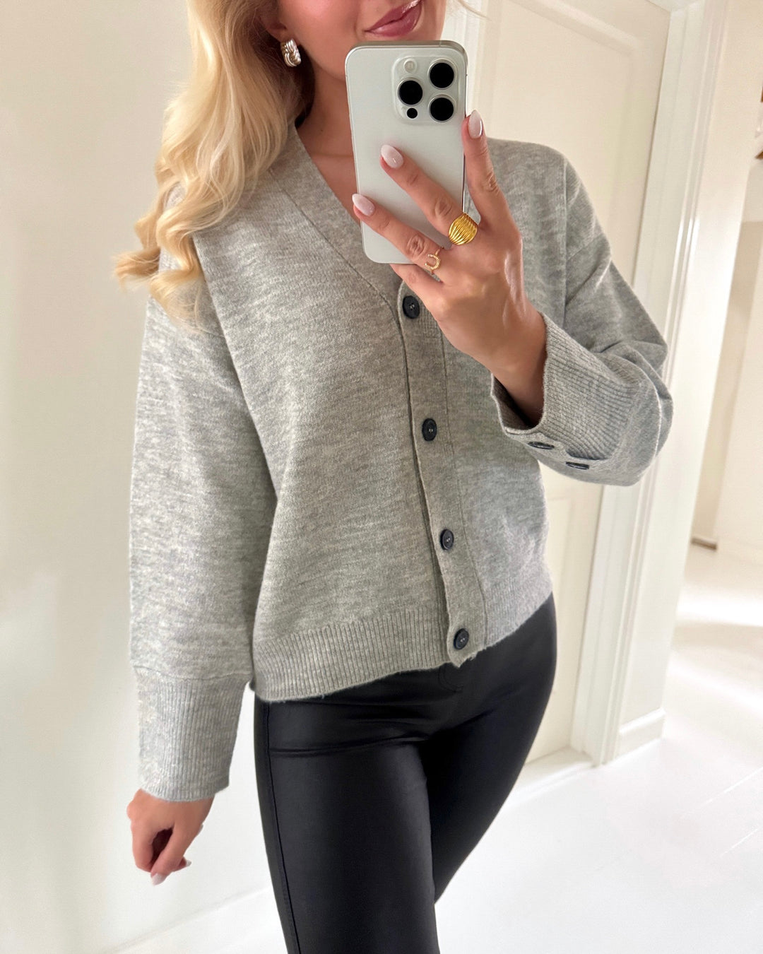 Sister's Point cardigan hima-ca grey mel