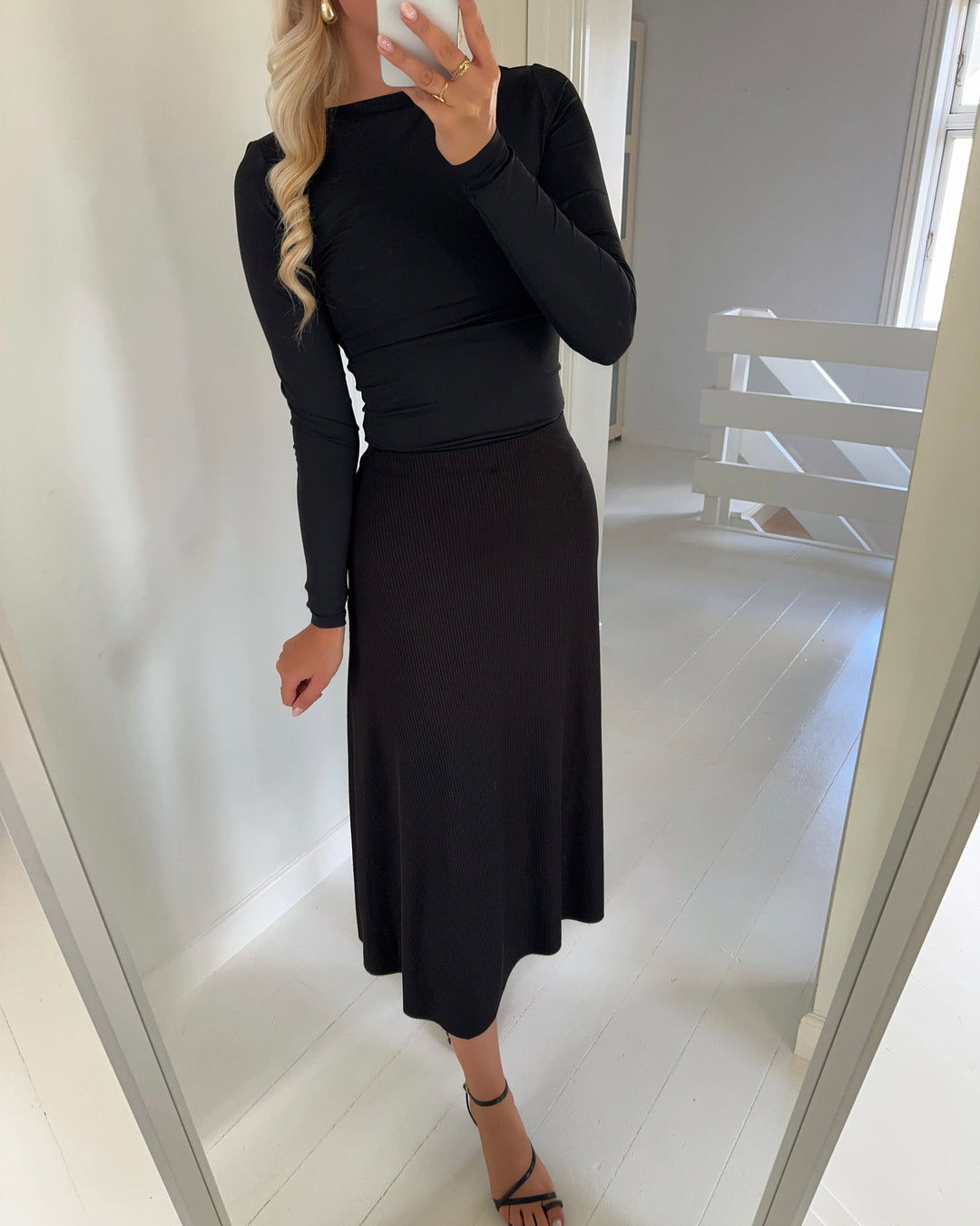 Sister's Point nederdel vya black