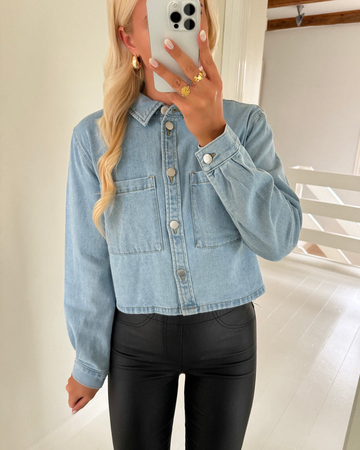 JDY jakke marly ls boxy shacket light blue denim