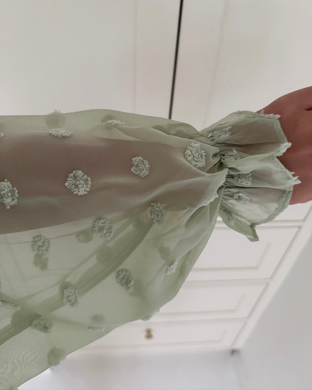 Y.A.S kjole dottie ls wrap surf spray