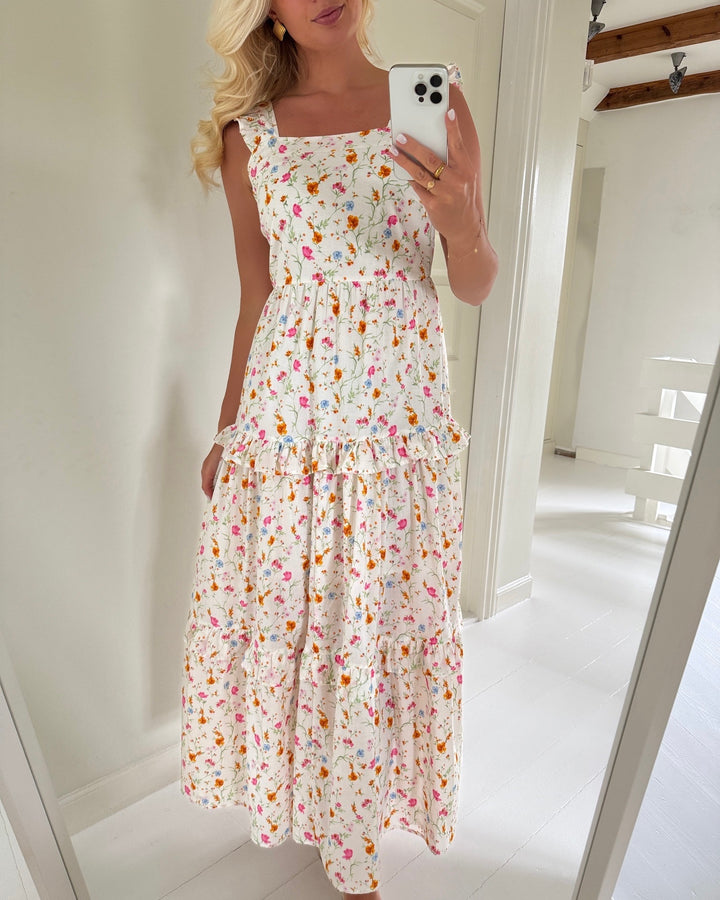 Vero Moda kjole siv ivana sl long snow white/ivana