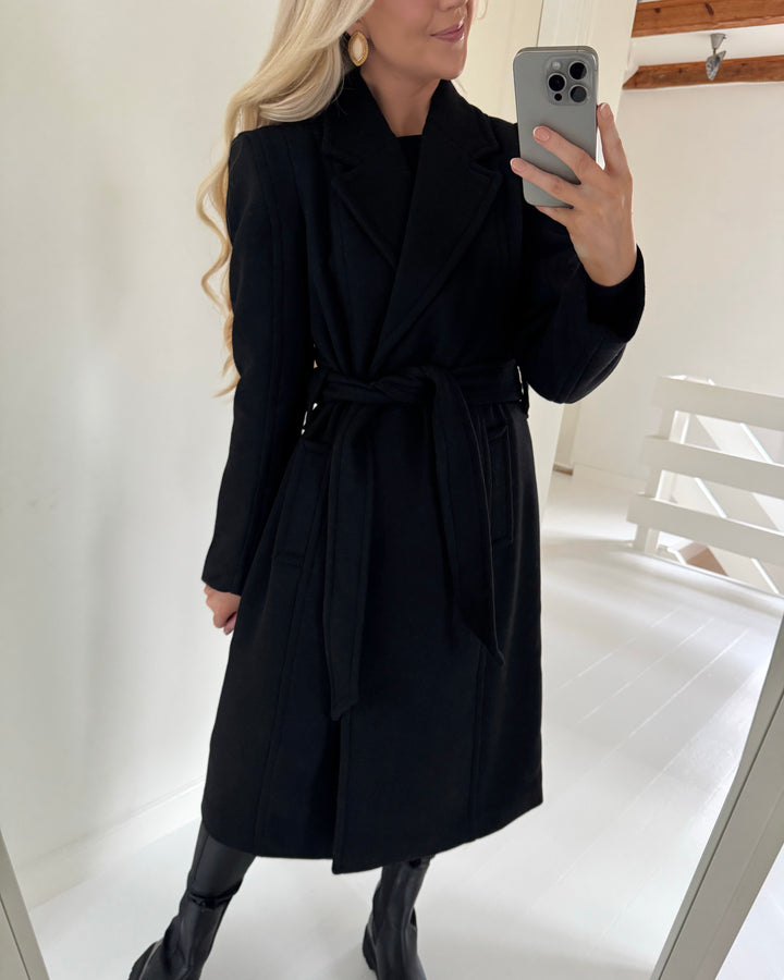 Y.A.S frakke kali wool blend black